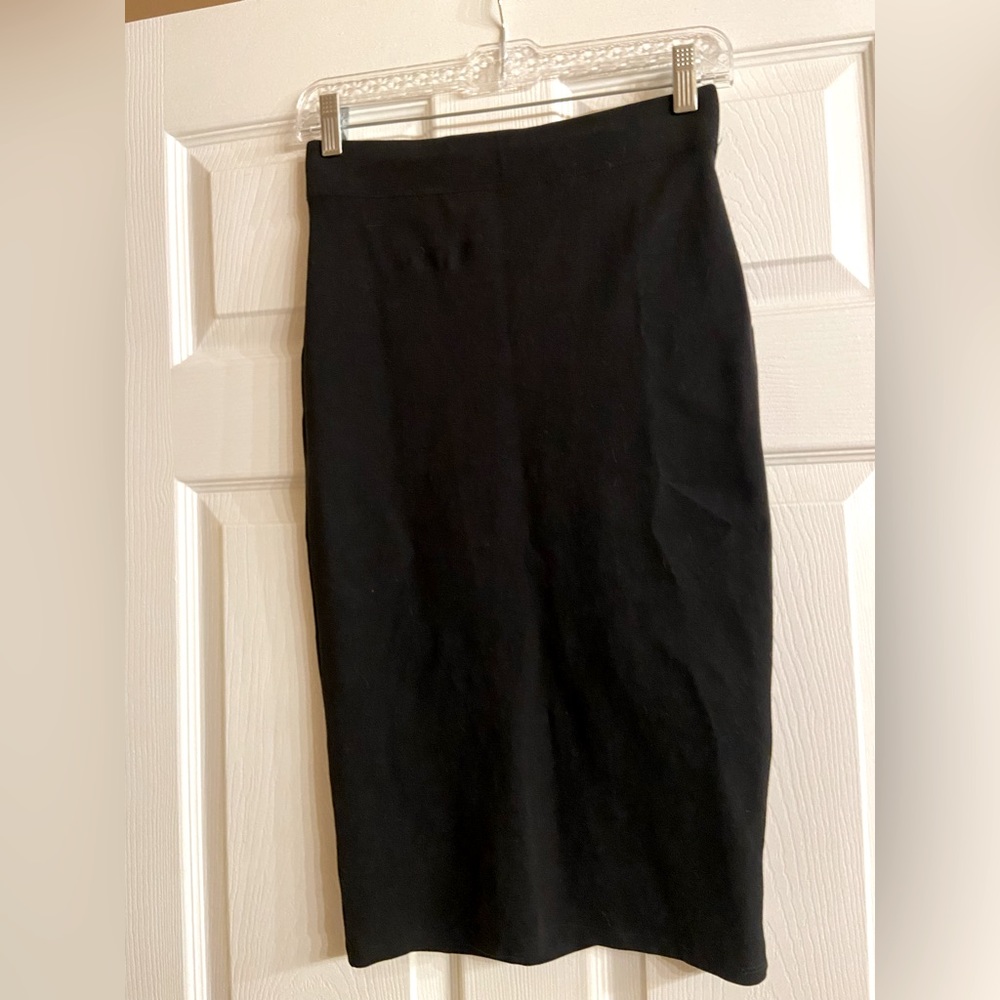 Black Iris Pencil Skirt - Size Small